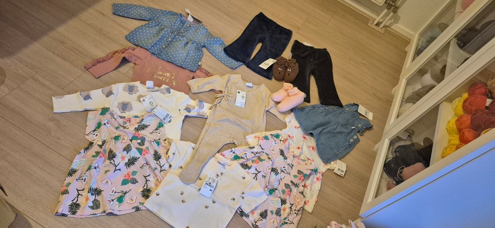 Pakket Hema babykleding meisjeskleding maat 62 68 74 nieuw, Kinderen en Baby's, Babykleding | Baby-kledingpakketten, Ophalen of Verzenden