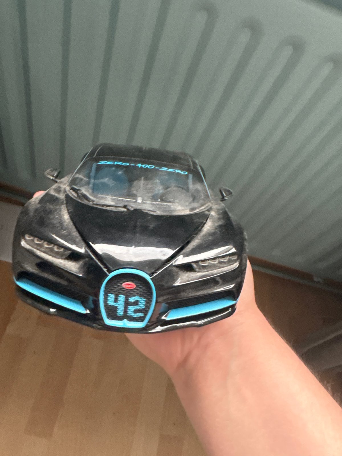 Bugatti Chiron modelauto - Zo goed als nieuw, Ophalen of Verzenden, Zo goed als nieuw, Auto, Overige merken