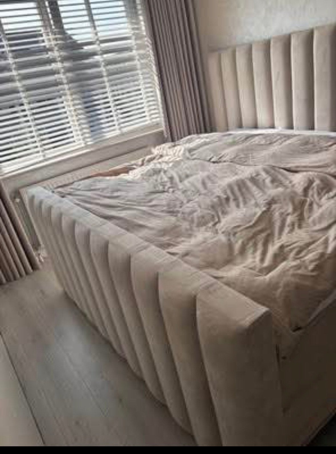 Swiss Sense bed 200x200 met verstelbare bodem, Beige, Tweepersoons, Ophalen of Verzenden, Overige maten