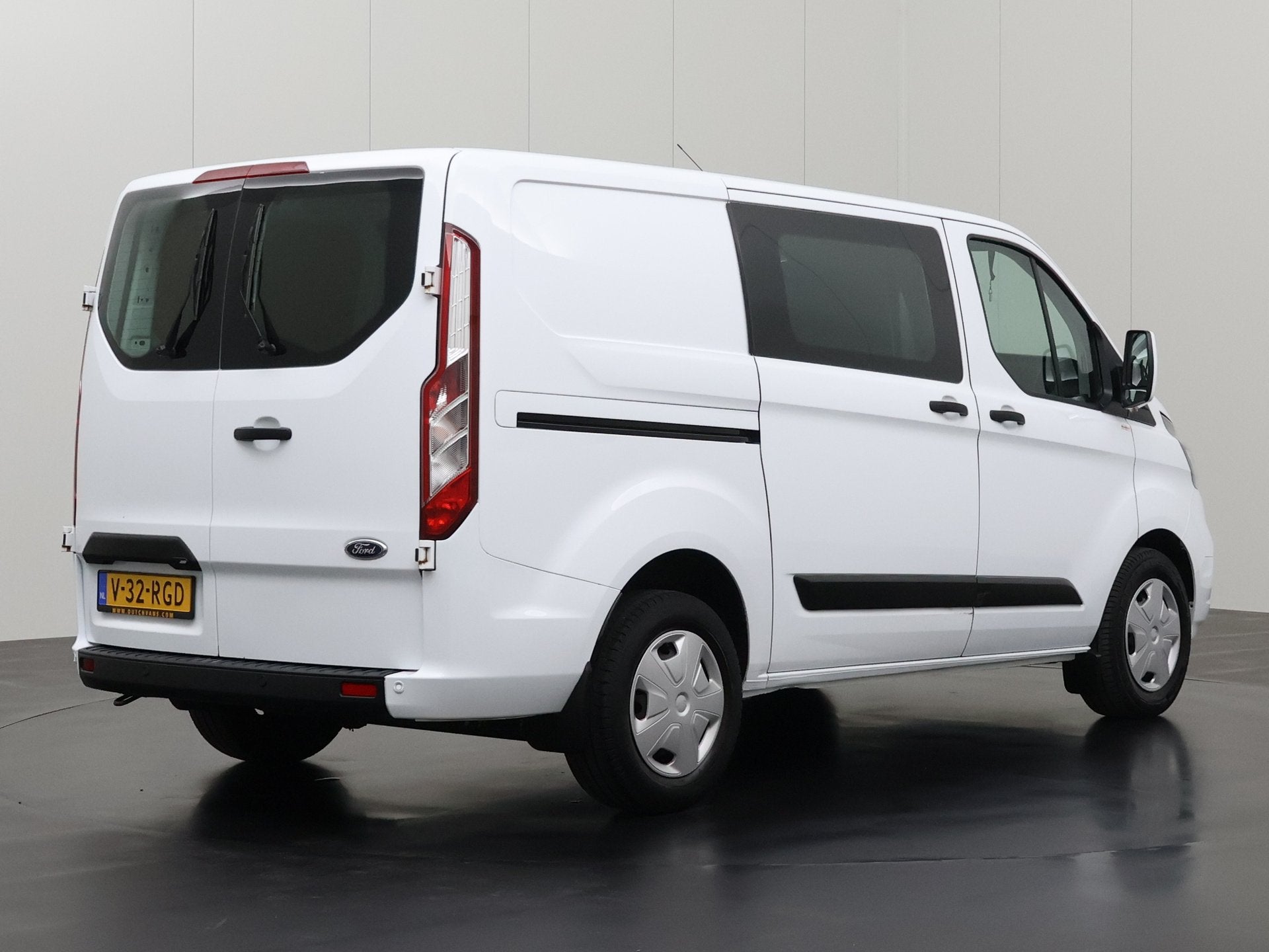 Ford Transit Custom 2.0TDCi 130PK Automaat | Navigatie | Cam, Dealer onderhouden, Stof, Gebruikt, 4 cilinders