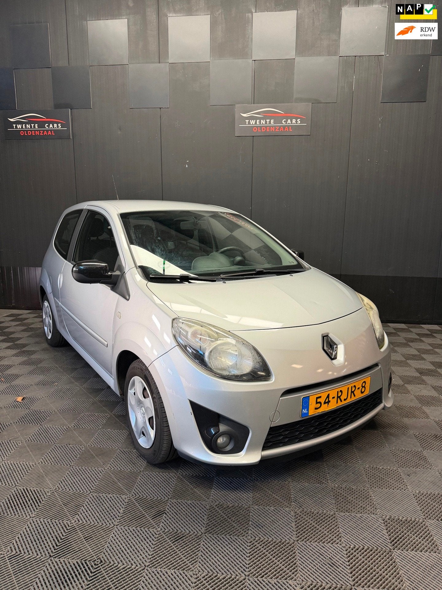 Renault Twingo 1.5 dCi Dynamique | Airco | Cruise |, Auto's, Renault, Voorwielaandrijving, Euro 5, Gebruikt, Zwart