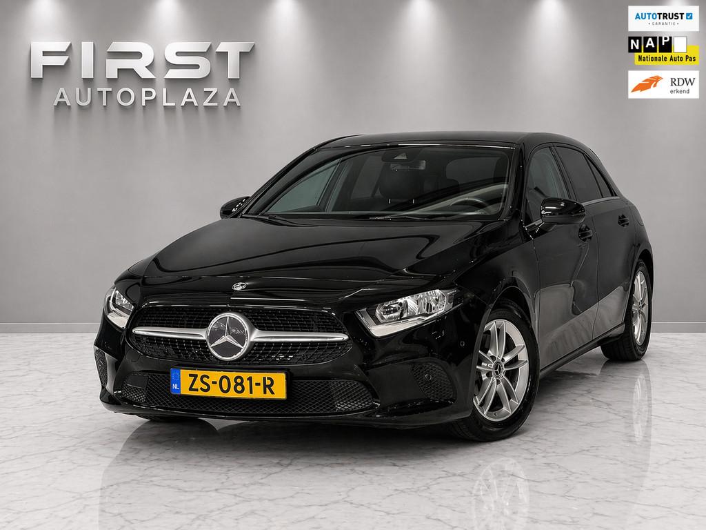 Mercedes-Benz A-klasse 200 A200 AUTOMAAT LEDER/CAMERA/PDC/CR, Auto's, Gebruikt, 4 cilinders, Leder en Stof, Origineel Nederlands