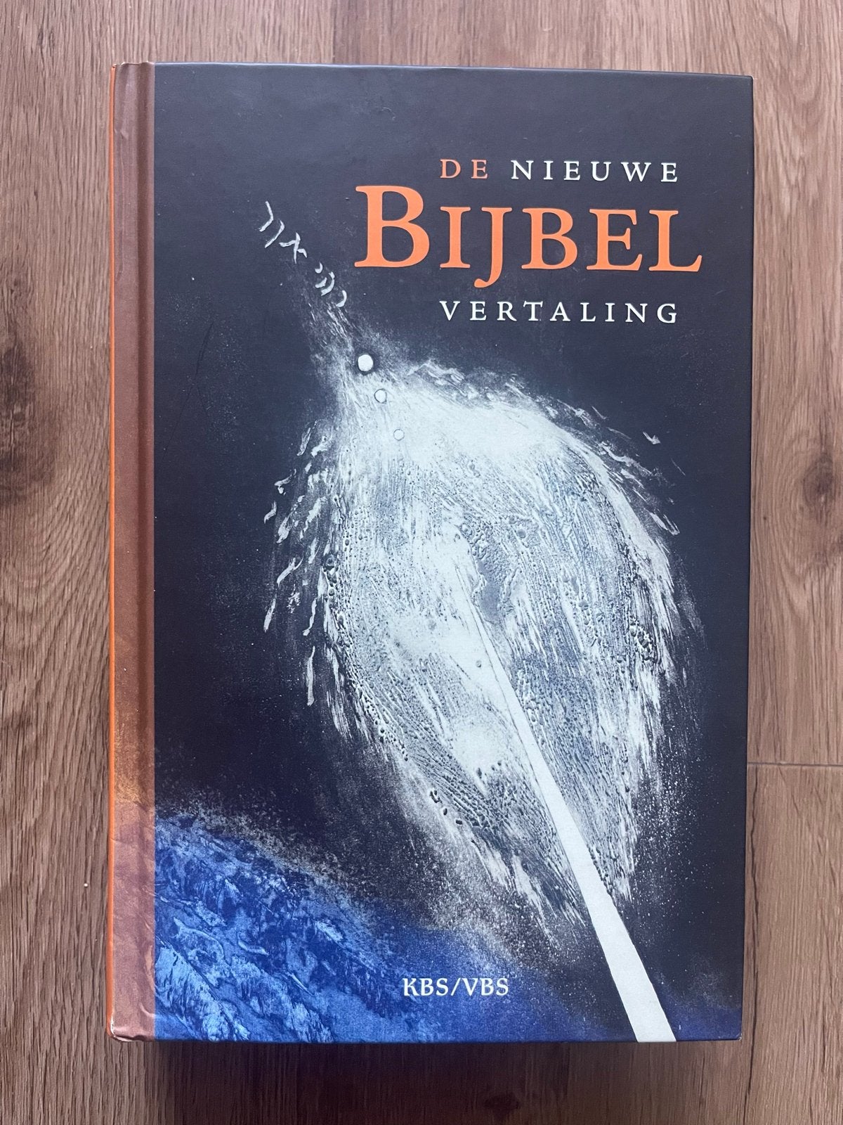 De Nieuwe Bijbelvertaling NBV 2004 - Katholieke editie, Ophalen of Verzenden, Zo goed als nieuw, Christendom | Katholiek