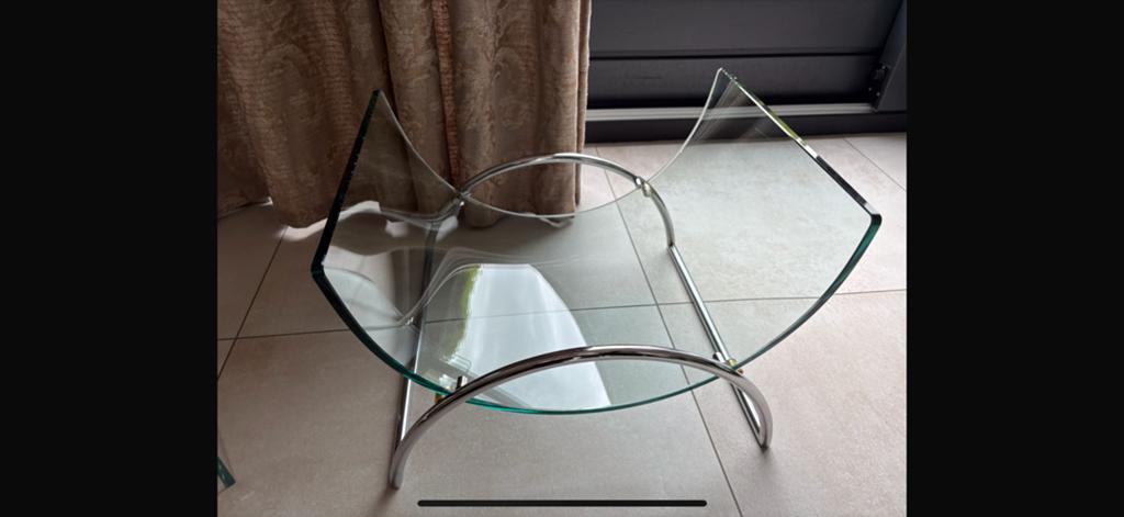Design Tijdschriftenhouder Glas & Chroom, Huis en Inrichting, Woonaccessoires | Krantenbakken en Lectuurbakken, Ophalen, Zo goed als nieuw