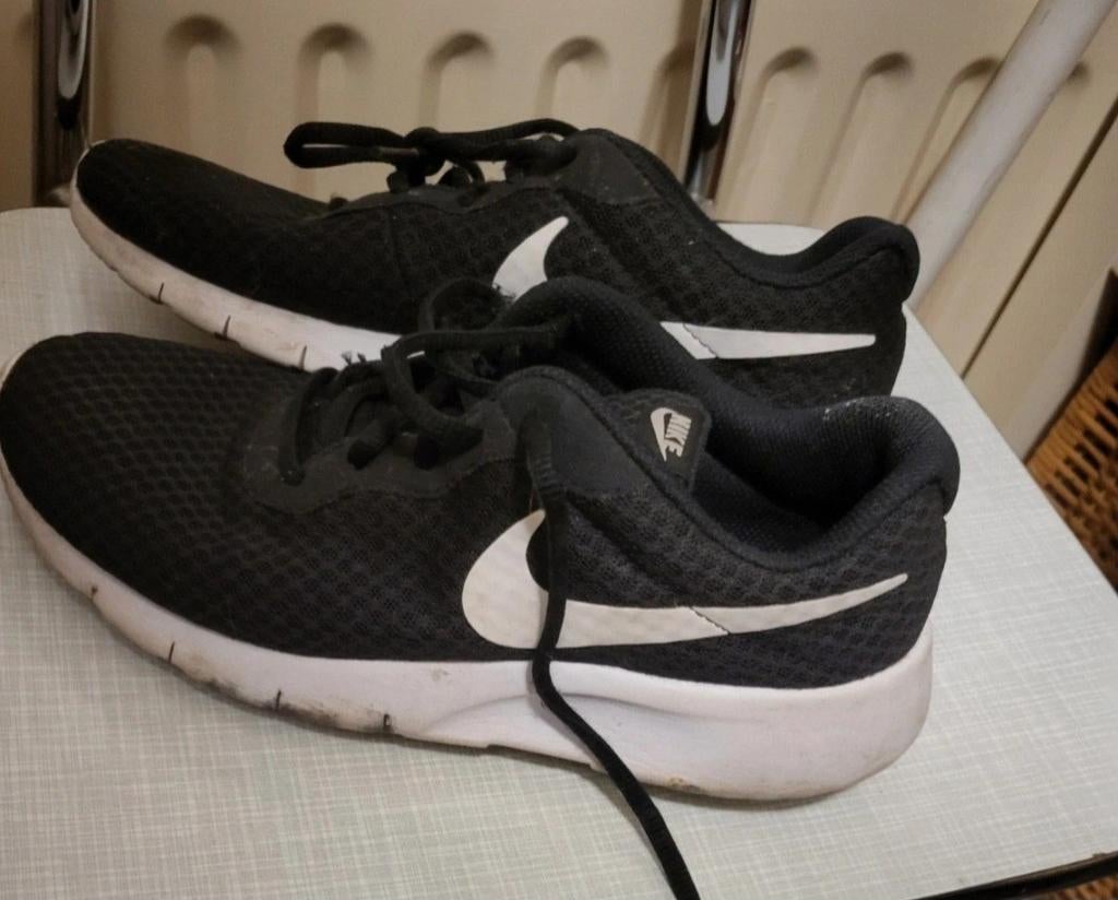 Nike  sneakers -3 paar voor 15 euro samen  - Maat 38, Zwart, Nike, Ophalen of Verzenden, Sneakers of Gympen
