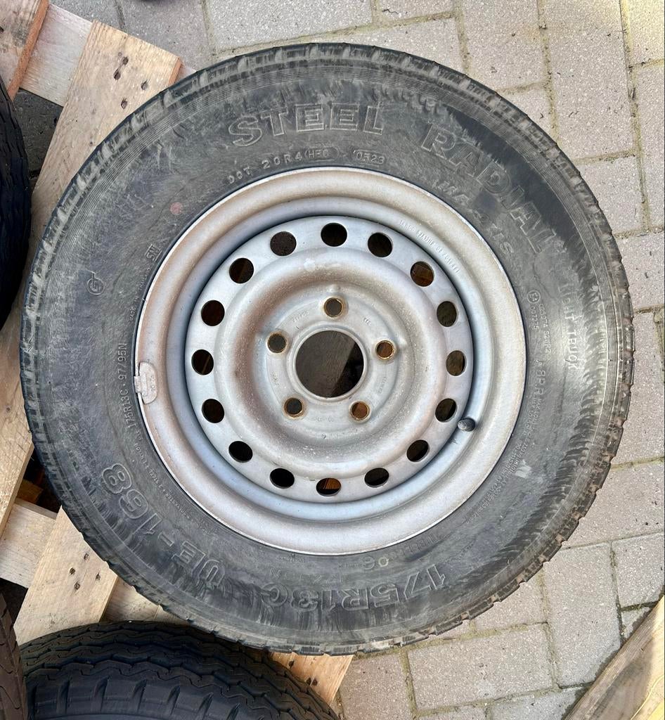 4 Stalen velgen met band 175R13C, Overige, 13 inch, 175 mm, Banden en Velgen