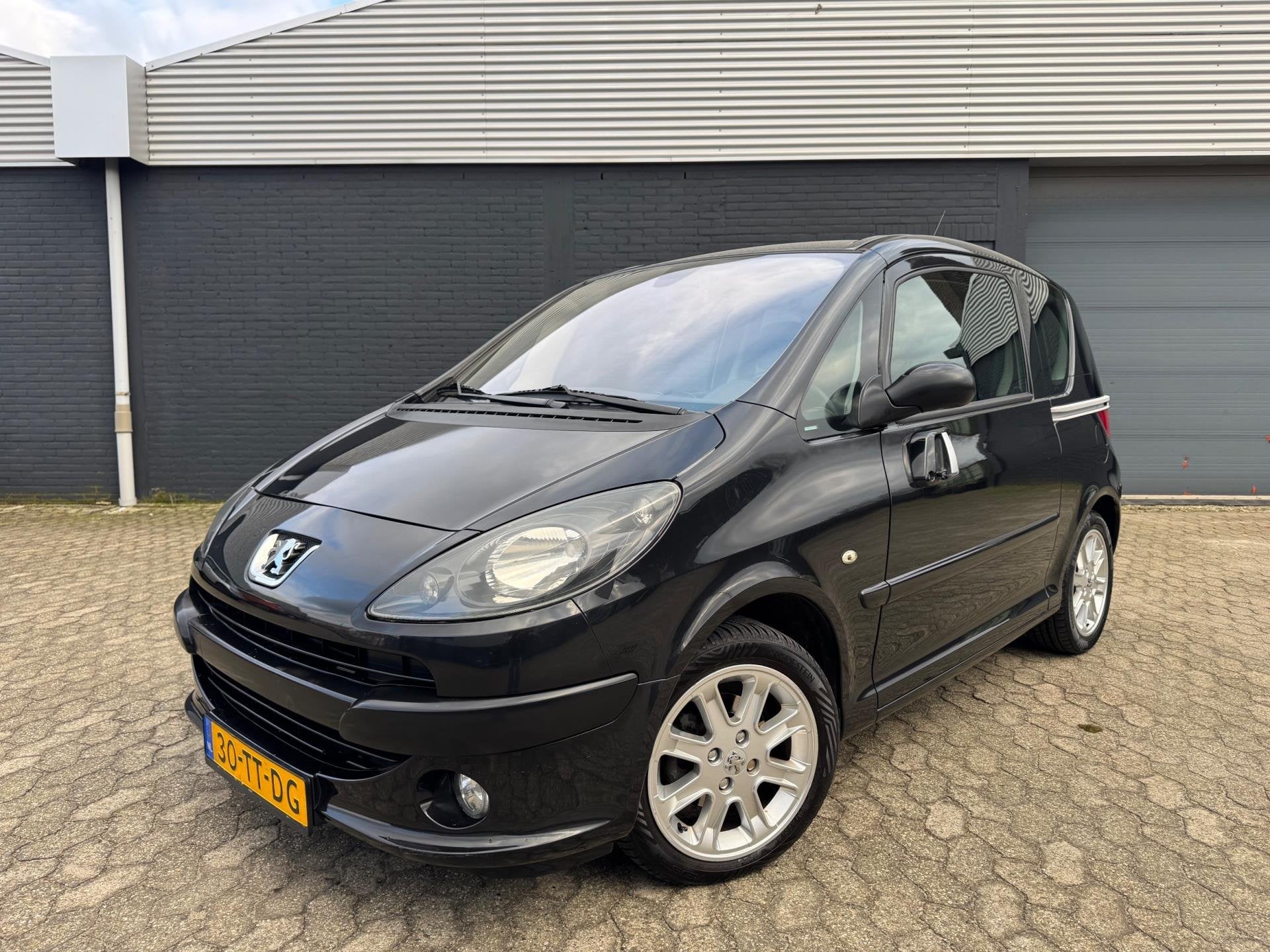 Peugeot 1007 1.6-16V Sporty AUTOMAAT, CLIMA, APK, NAP, Auto's, 15 km/l, Gebruikt, 4 cilinders, 4 stoelen