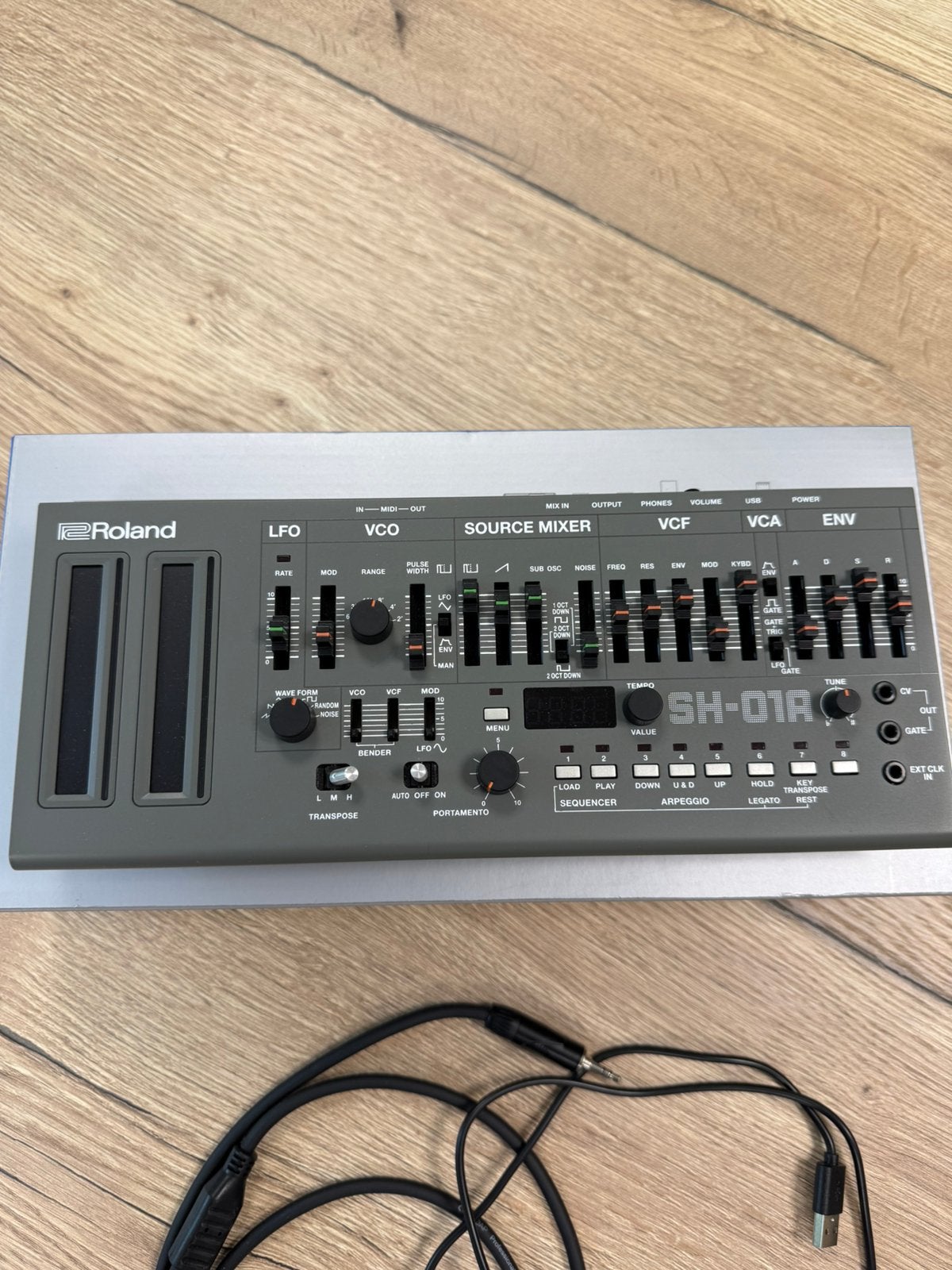 Roland SH-01A, Muziek en Instrumenten, Ophalen, Zo goed als nieuw, Overige aantallen, Roland