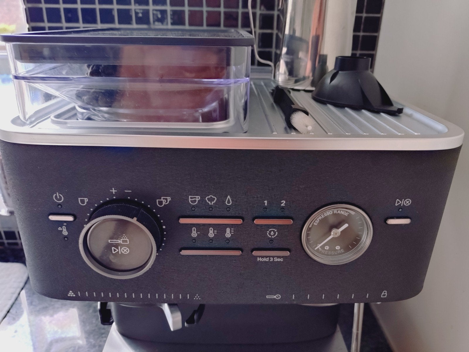 KitchenAid Halfautomatische Espressomachine met bonenmaler, Ophalen, Espresso apparaat, 10 kopjes of meer, Koffiebonen