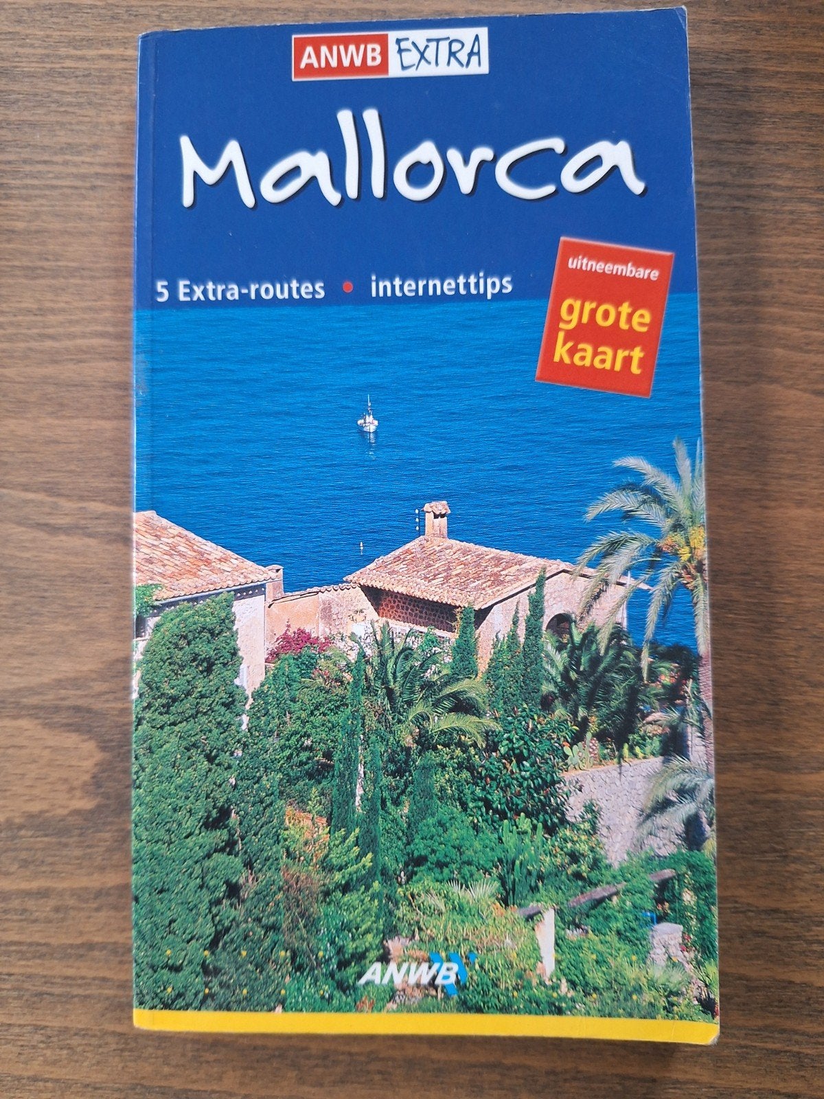 Reisgids Mallorca - met uitneembare grote kaart, Europa, Ophalen of Verzenden, Zo goed als nieuw, Reisgids of -boek