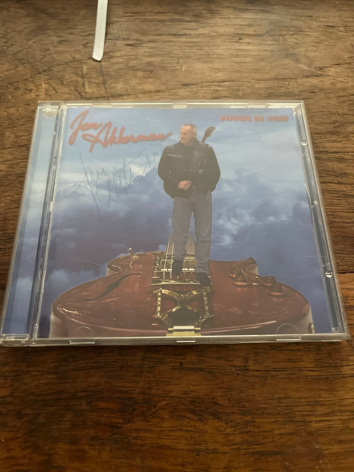 Jan Akkerman - Focus in Time CD gesigneerd, Cd's en Dvd's, Ophalen of Verzenden, 1990 - 1999, Gebruikt