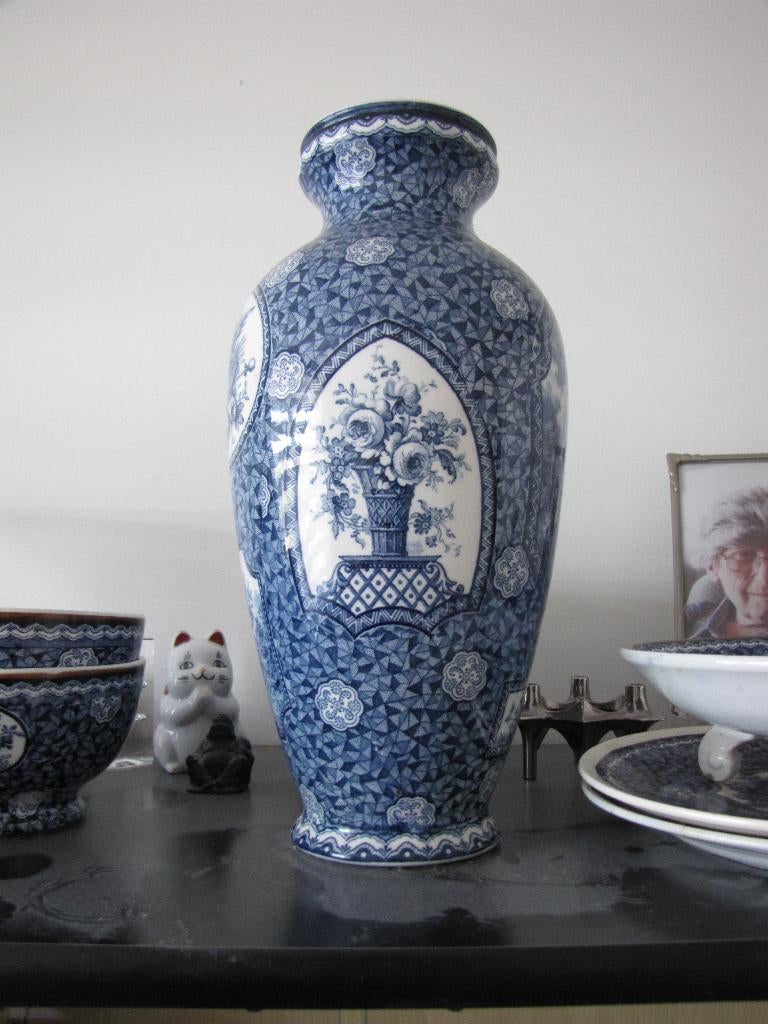 Grote Villeroy en Boch vaas 31 cm hoog Decor Flamand, Ophalen