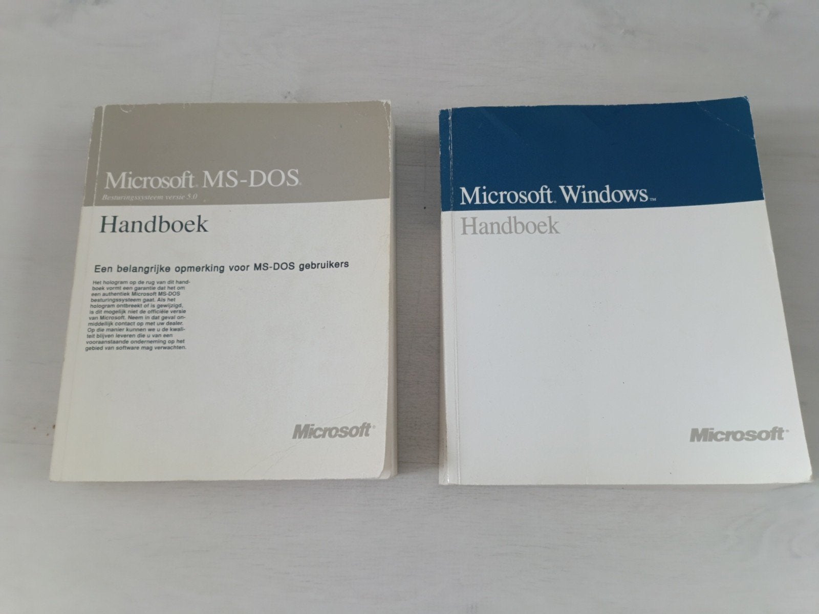 Microsoft MS-DOS & Windows Handboeken - Vintage Software, Ophalen of Verzenden, Gelezen, Microsoft Corporation