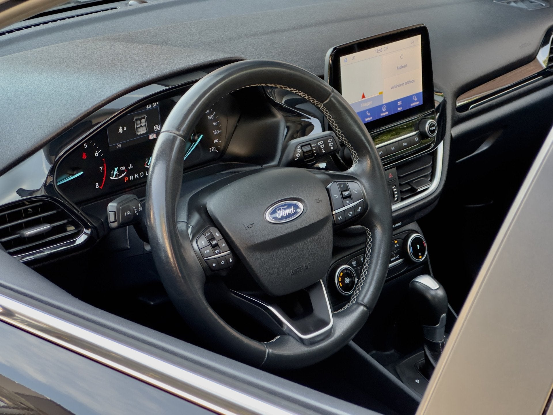 Ford Fiesta 1.0 AUT7 ZOMER ACTIE! BETAAL NU 50% 4950 DE REST, Auto's, Dealer onderhouden, Gebruikt, Lichtsensor, Zwart