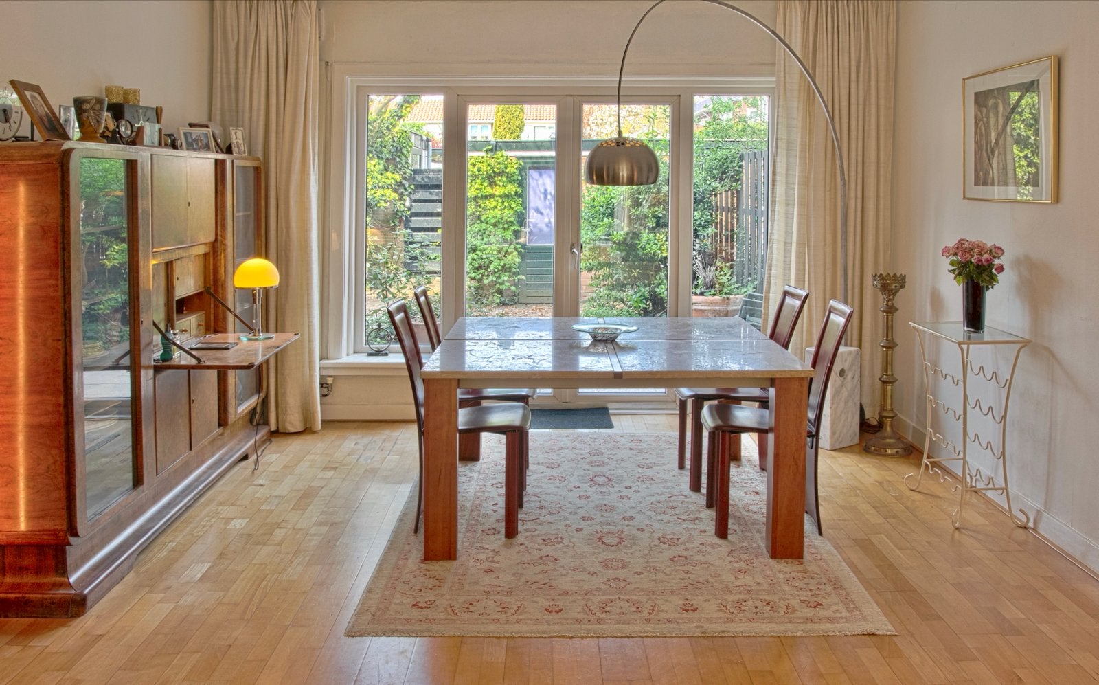 Elegante eettafel met marmer blad, Ophalen, Overige materialen, Gebruikt, 100 tot 150 cm