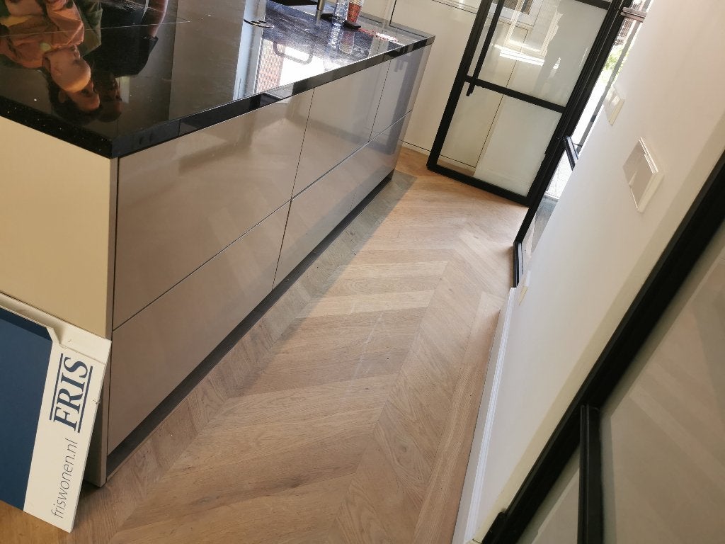 Siematic Keuken met Kookeiland en Kastenwand, Huis en Inrichting, Ophalen, Gebruikt, Graniet of Steen, Crème