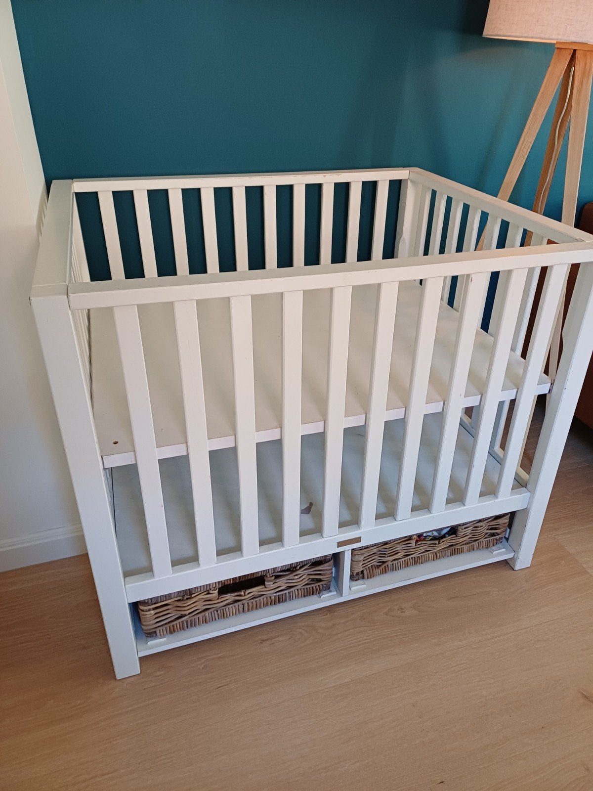 Witte box met twee rieten lades, Ophalen, Gebruikt, Vierkant, Lade