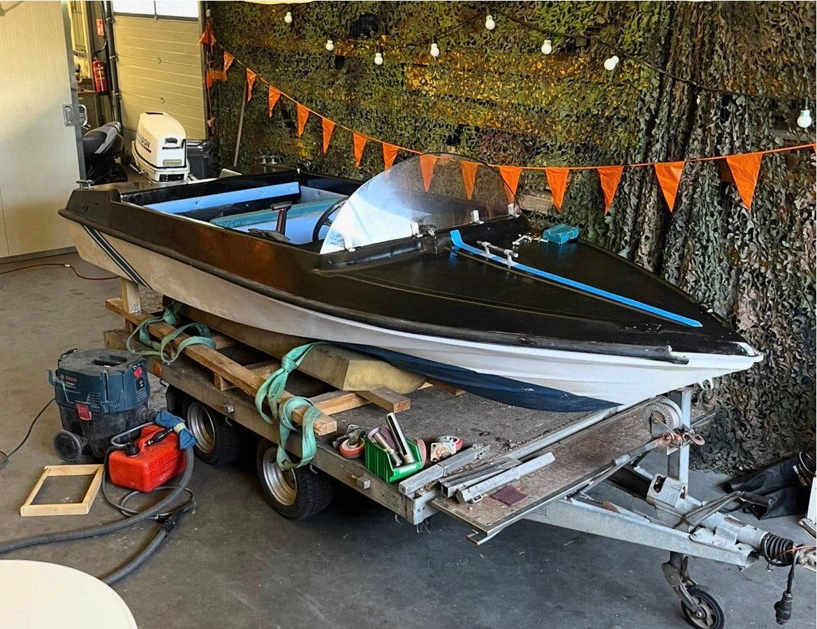 Speedbootje 25pk johnson motor, Watersport en Boten, Ophalen, Zo goed als nieuw, Motor en Techniek, Motorboot