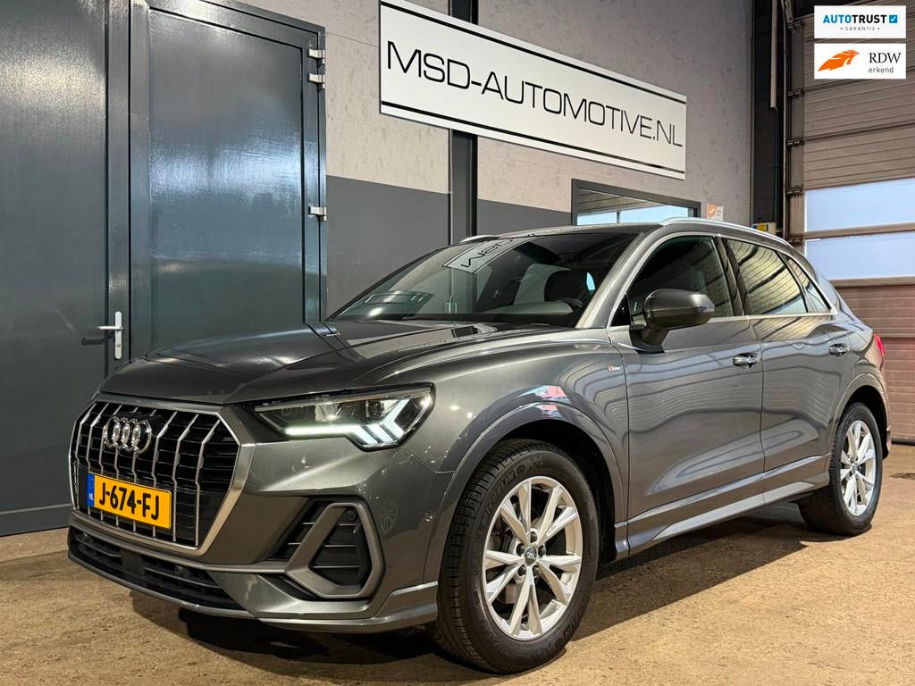 Audi Q3 35 TFSI S-line | binnen en buiten |NAP|LED|Trekhaak, Auto's, Audi, Bedrijf, Te koop, Q3, ABS, Airbags, Airconditioning