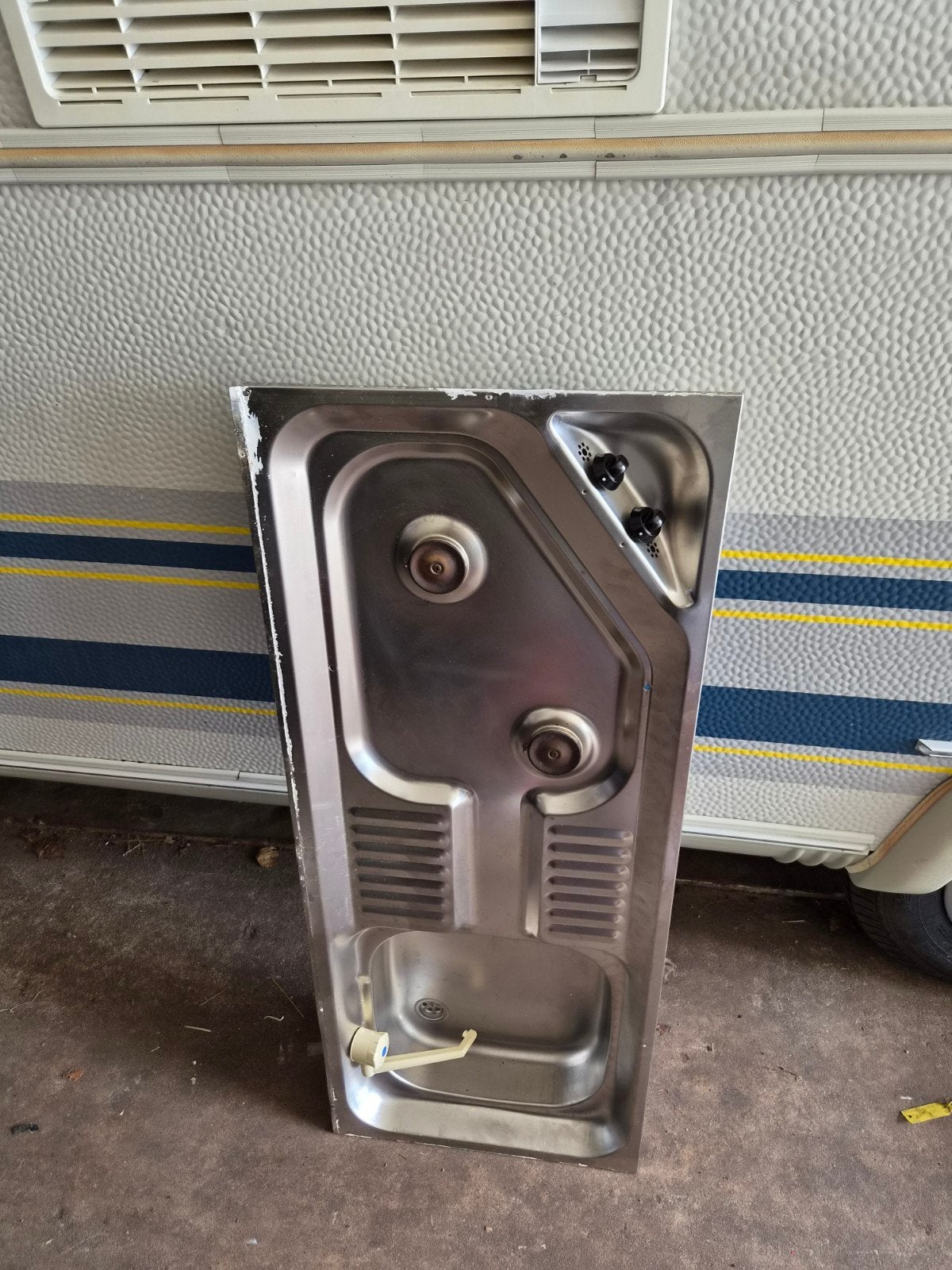 Wasbak met kraan en 2-pits gasfornuis voor camper/caravan, Ophalen, Gebruikt