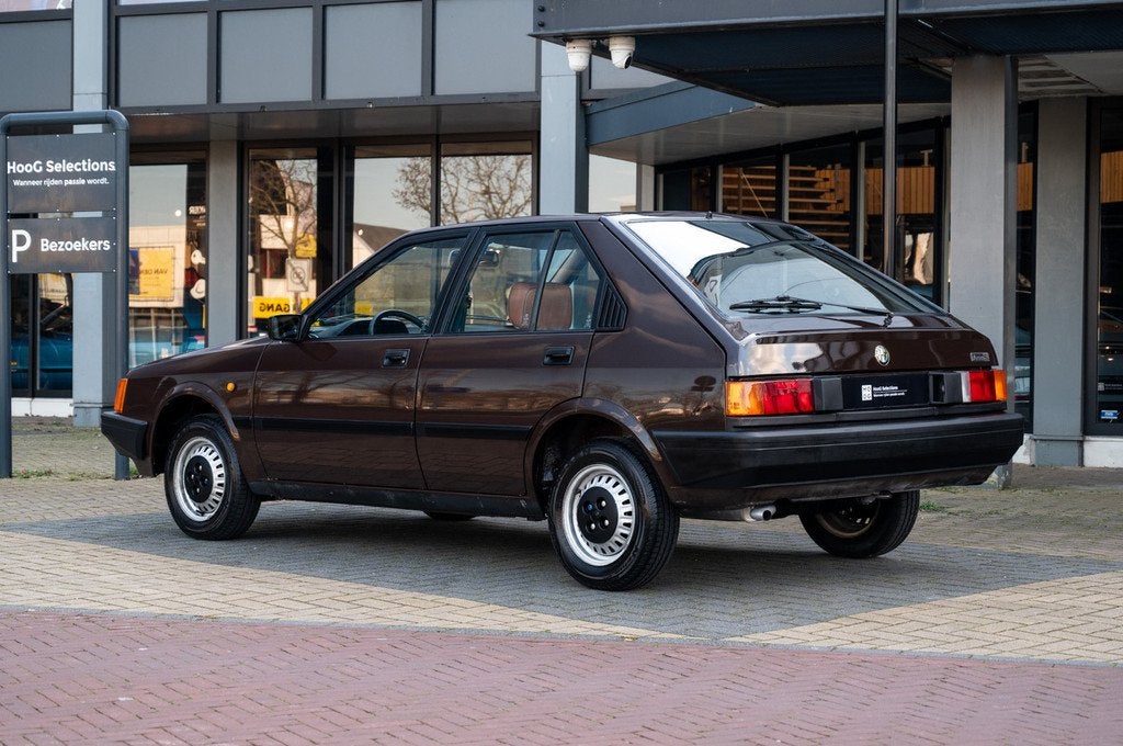 Alfa Romeo arna 1.2 SL (bj 1984), Stof, 63 pk, Beige, Overige kleuren
