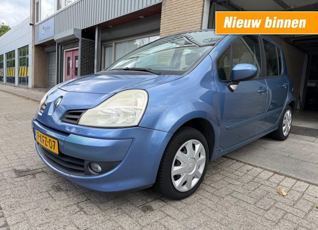 Renault MODUS 1.2-16V Expression AUTOMAAT AIRCO PDC TREKHAAK, Gebruikt, 4 cilinders, Blauw, 49 €/maand