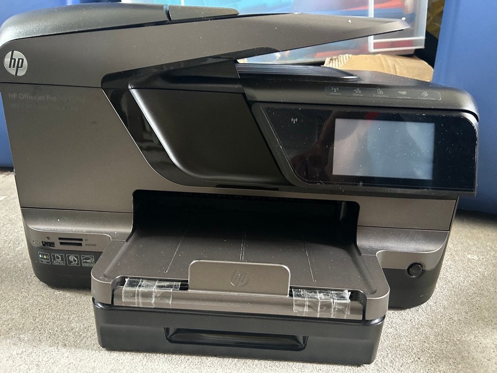 Hp Pro 8600 Plus met veel nieuwe ongebruikte inktpatronen, Ophalen, Gebruikt, Printer, Inkjetprinter