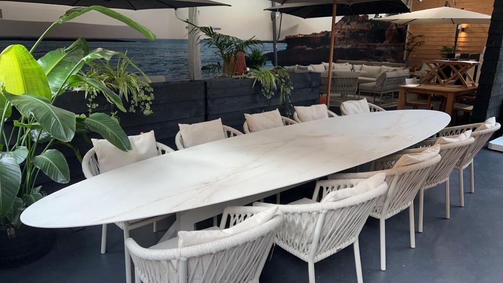Tuintafel Borek Lexx dekton 450x115 wit zgan, Tuin en Terras, Tuintafels, Zo goed als nieuw, Ovaal, Overige materialen, Ophalen