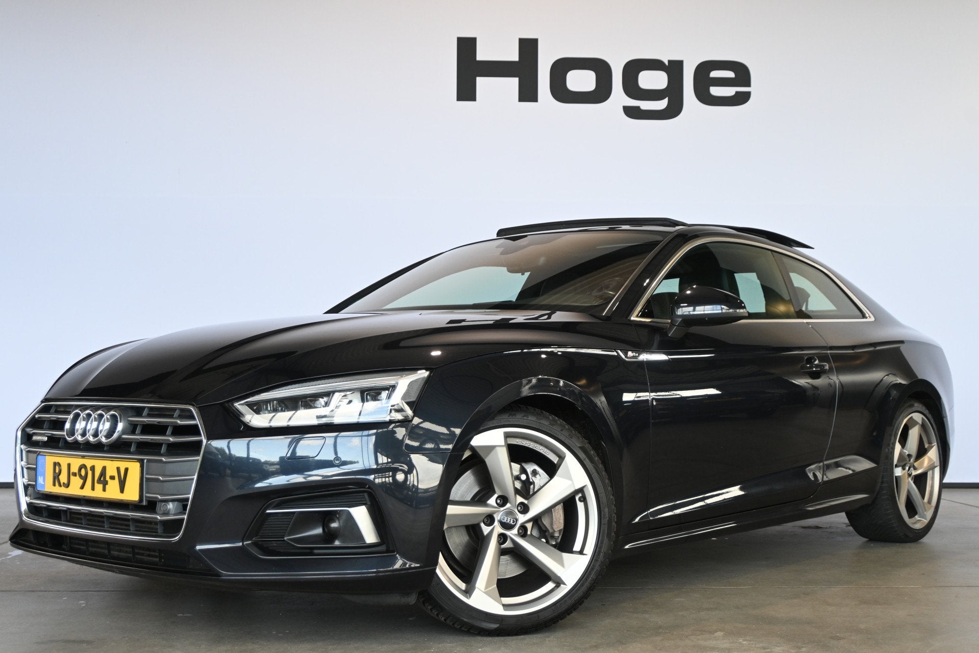 Audi A5 Coupé 2.0 TFSI Quattro Sport S-line Clima Panoramad, Auto's, Gebruikt, 4 cilinders, Leder en Stof, Bedrijf