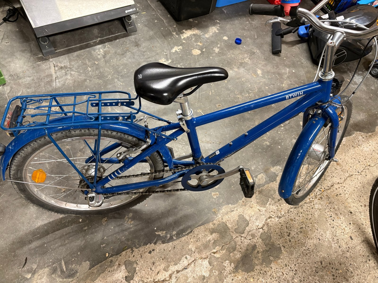 Btwin hoprider 20 inch kinderfiets, Ophalen, Zo goed als nieuw, Velgrem, 20 inch of meer