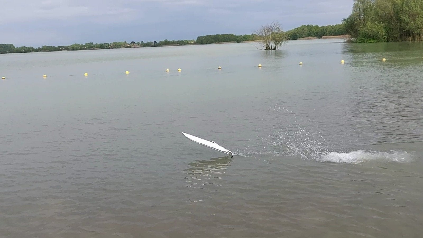 Rc boot spirit of gabon S electro 2x lipo catamaran drifter, Ophalen of Verzenden