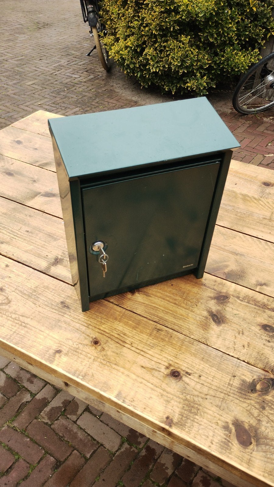 Brabantia brievenbus - Groen, gebruikt, Tuin en Terras, Brievenbussen, Ophalen of Verzenden, Gebruikt, Staal, Wandbrievenbus