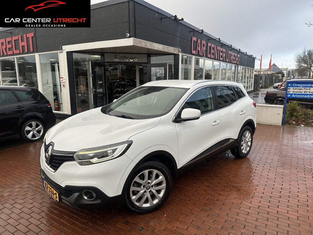 Renault Kadjar 1.2 TCe Intens | trekhaak | +NW APK |, Auto's, Euro 6, 4 cilinders, Leder en Stof, Wit
