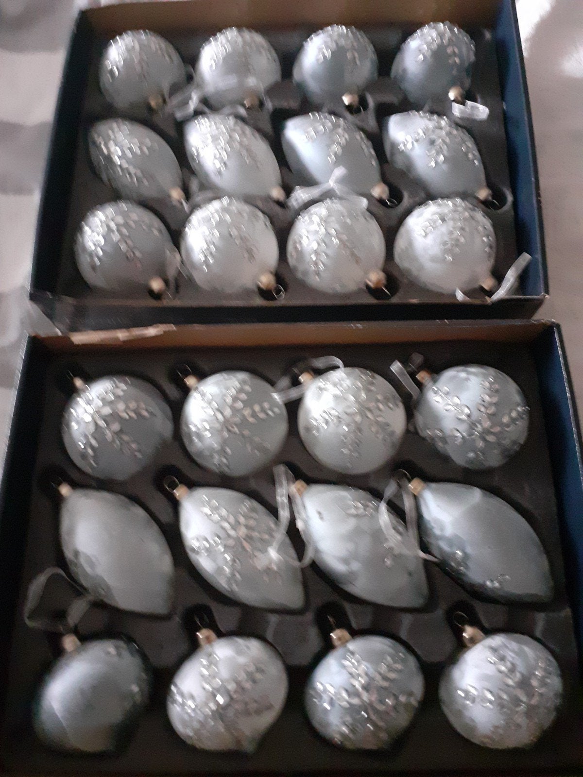 Nog bijna nieuwe  kerstboom  met toebehoren, Diversen, Kerst, Ophalen, Zo goed als nieuw