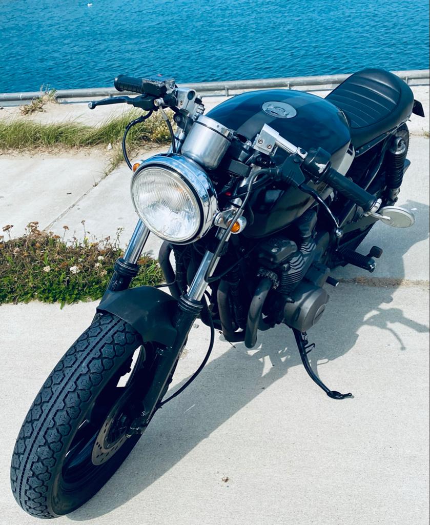 Unieke Suzuki Cafe Racer - Custom Build, Motoren, 4 cilinders, Motorrijbewijs A, Gebruikt, Particulier
