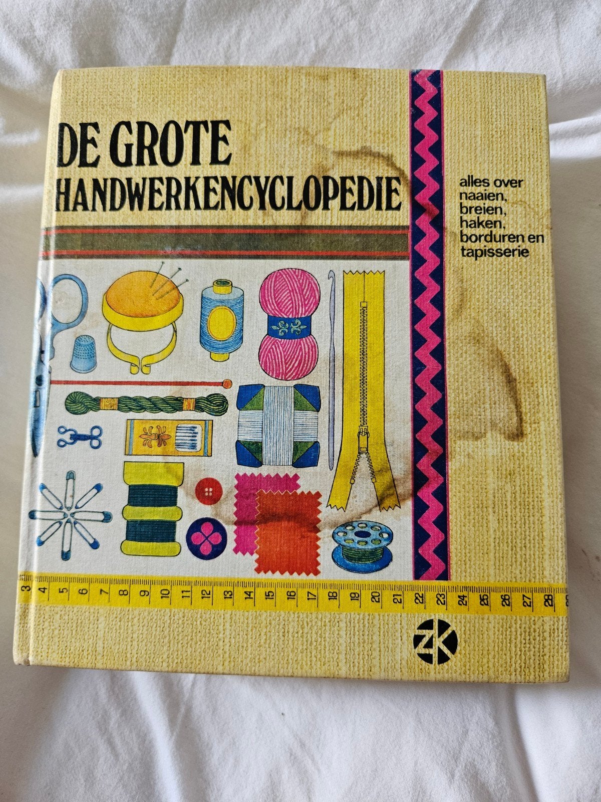 De Grote Handwerkenencyclopedie - Naaien, Breien, Haken, Boeken, Ophalen of Verzenden, Gelezen, Overige onderwerpen, Onbekend