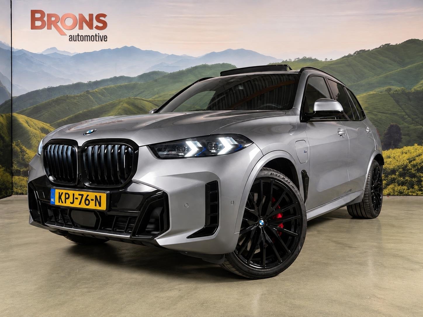 BMW X5 xDrive50e M-sport l Pano l HUD l 22INCH l Trekhaak, Auto's, 2395 kg, Bedrijf, 489 pk, 270 min