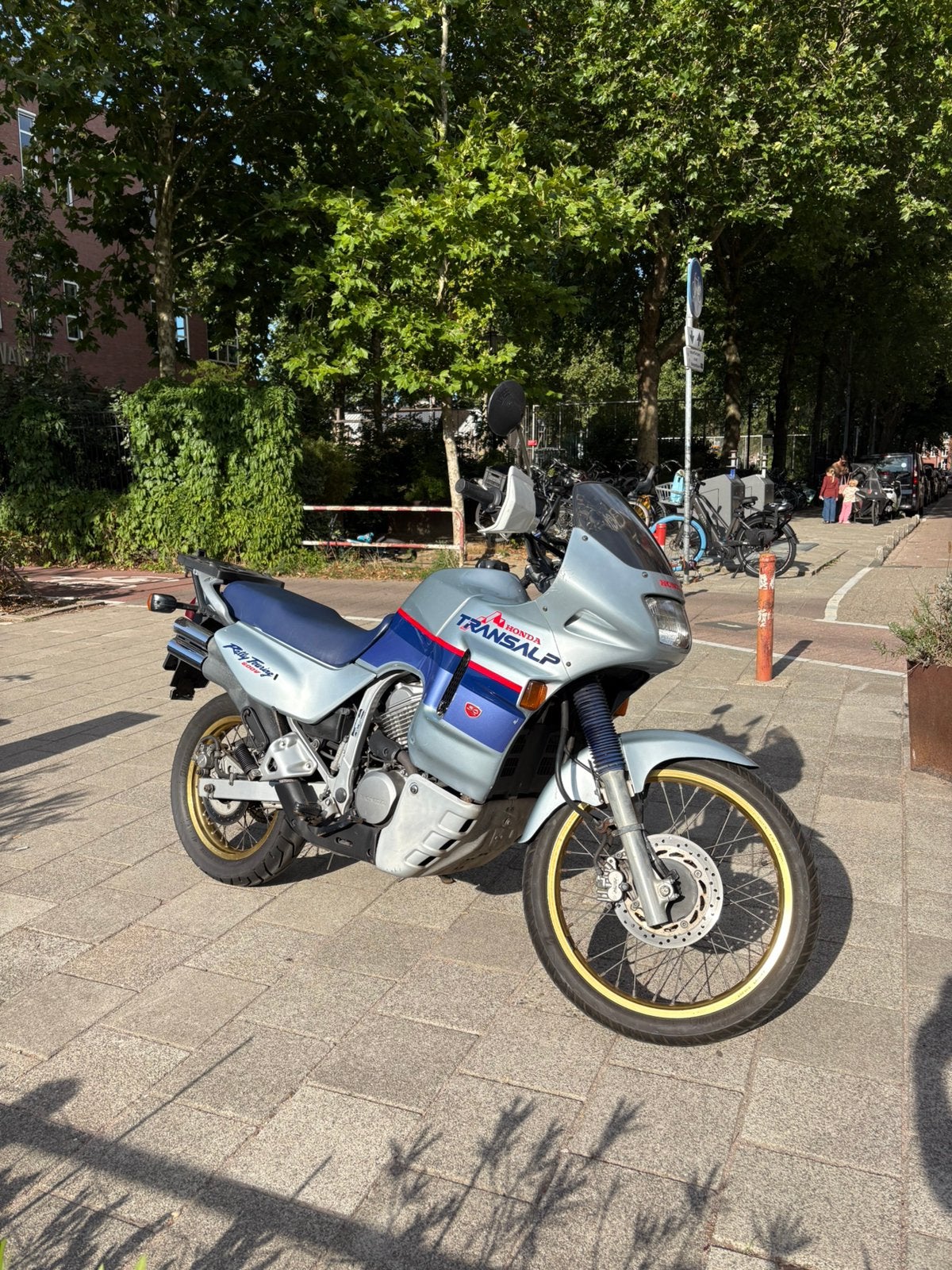 Honda XL600V Transalp (PD10) 50th Anniversary Edition, Motoren, 2 cilinders, 583 cc, Motorrijbewijs A, Gebruikt