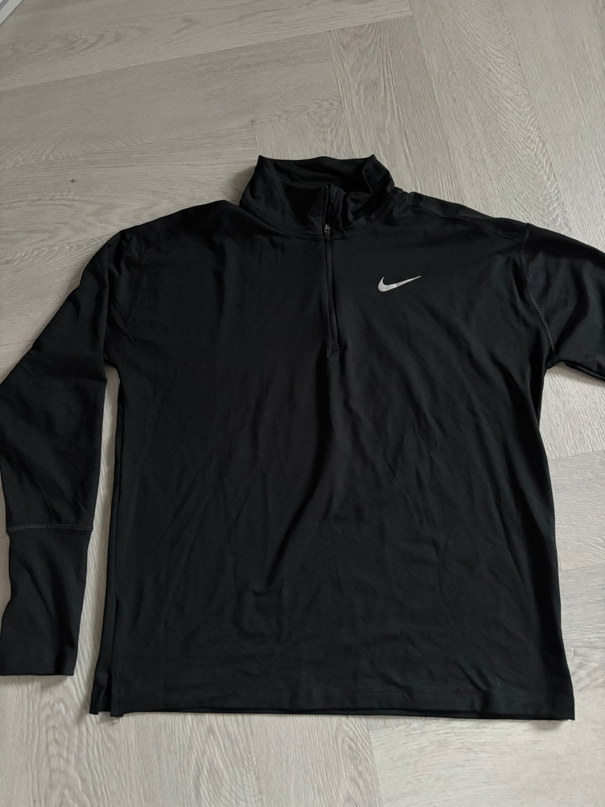 bijna NIEUW: NIKE RUNNING shirt lm, mt M, Maat 38/40 (M), Zwart, Ophalen of Verzenden, Zo goed als nieuw