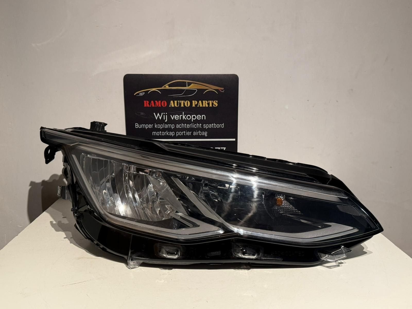 VW GOLF 8 VIII KOPLAMP FULL LED RECHTS 5H1941030, Gebruikt, -, Volkswagen, -