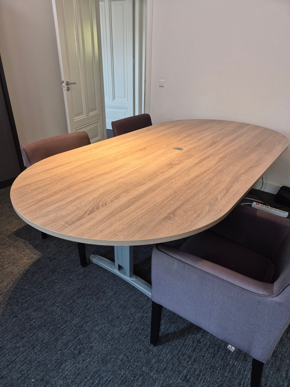 Ovale vergadertafel, Huis en Inrichting, Ophalen, Gebruikt