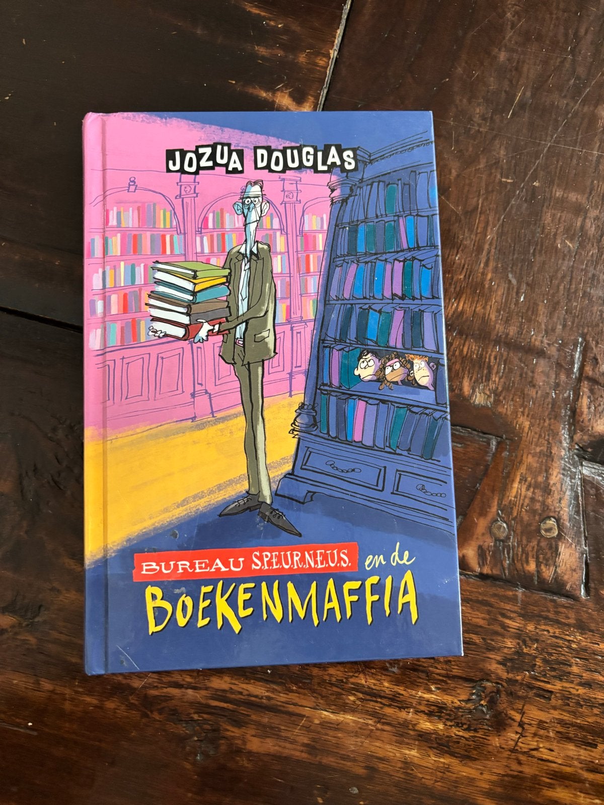 Bureau Speurneus en de Boekenmaffia - Jozua Douglas, Ophalen of Verzenden, Zo goed als nieuw, Fictie algemeen
