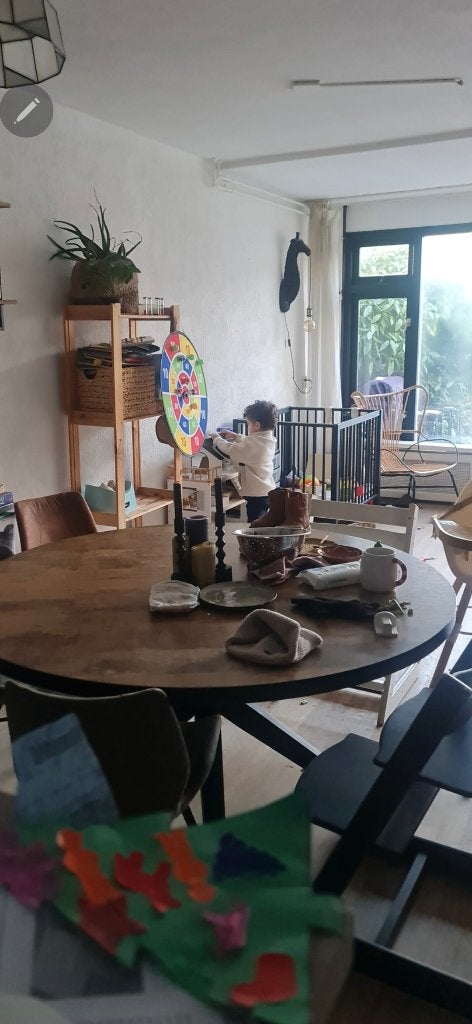Robuuste ronde eettafel voor 8 personen, Gebruikt, Rond, Industrieel, Modern, Vijf personen of meer