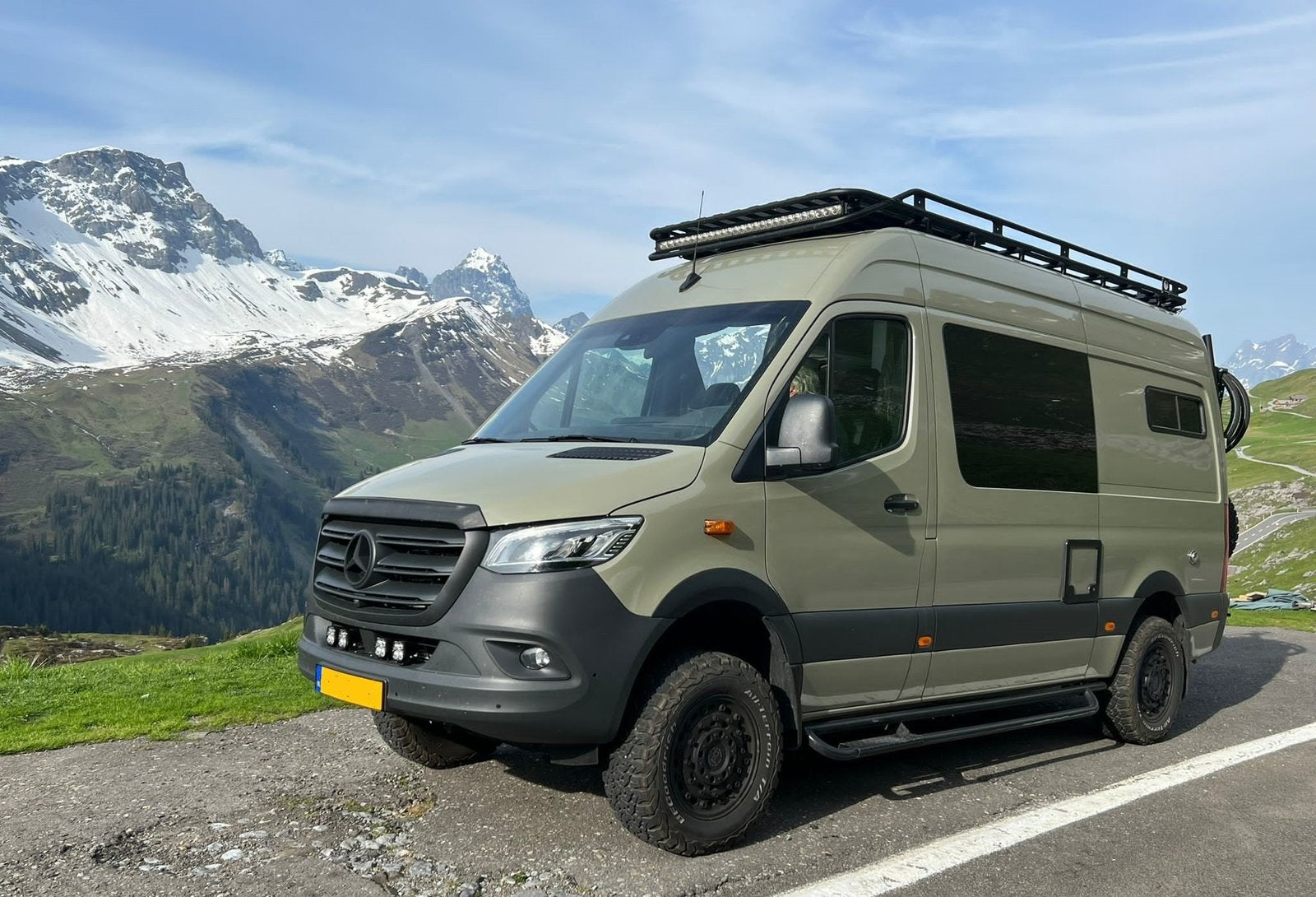 4x4 Mercedes Sprinter Campervan, Caravans en Kamperen, Campers, Particulier, tot en met 2, Buscamper of Camperbus, Mercedes-Benz