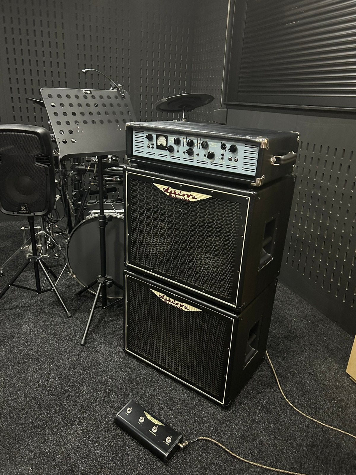Ashdown ABM 900 EVO ||| STACK 1x 2x10” 1x 1x15”, Ophalen, Zo goed als nieuw, Basgitaar, 100 watt of meer