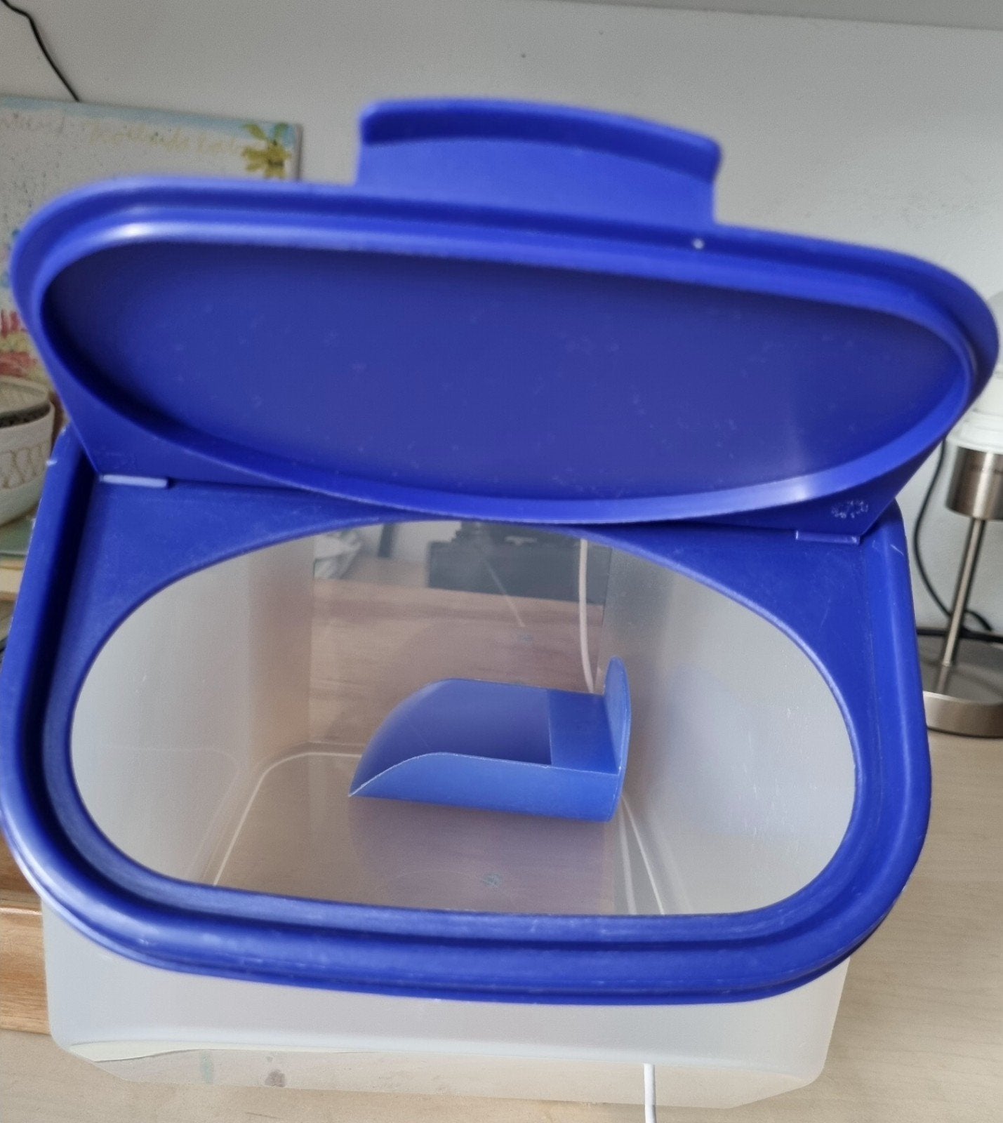 Tupperware voorraad container, Huis en Inrichting, Keuken | Tupperware, Ophalen of Verzenden, Zo goed als nieuw, Blauw
