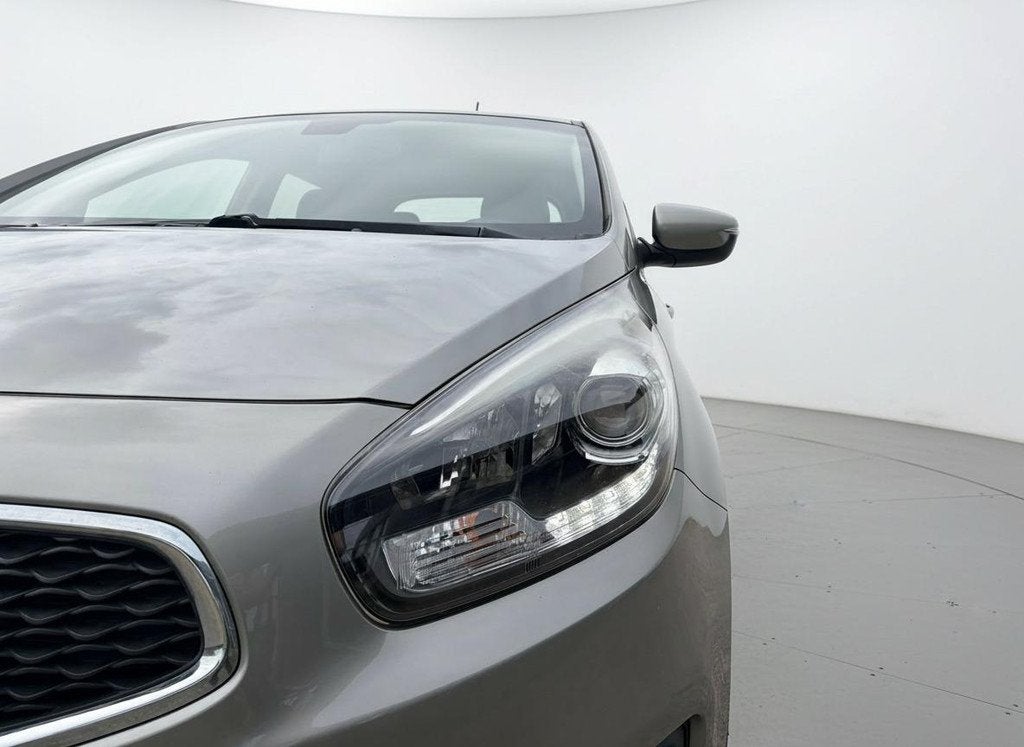 Kia Carens 1.6 GDi ComfortLine 7 PERSOONS - TREKHAAK - NAVIG, Voorwielaandrijving, Gebruikt, 4 cilinders, 7 stoelen