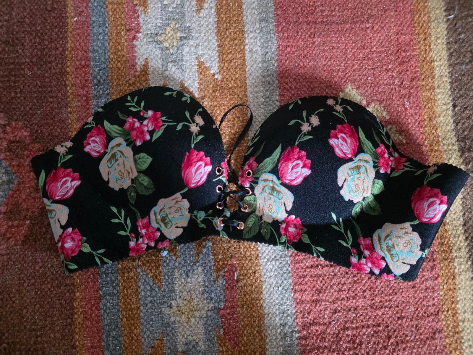 Twee push-up bh's maat S, weinig gedragen, Ophalen of Verzenden, Zwart, BH