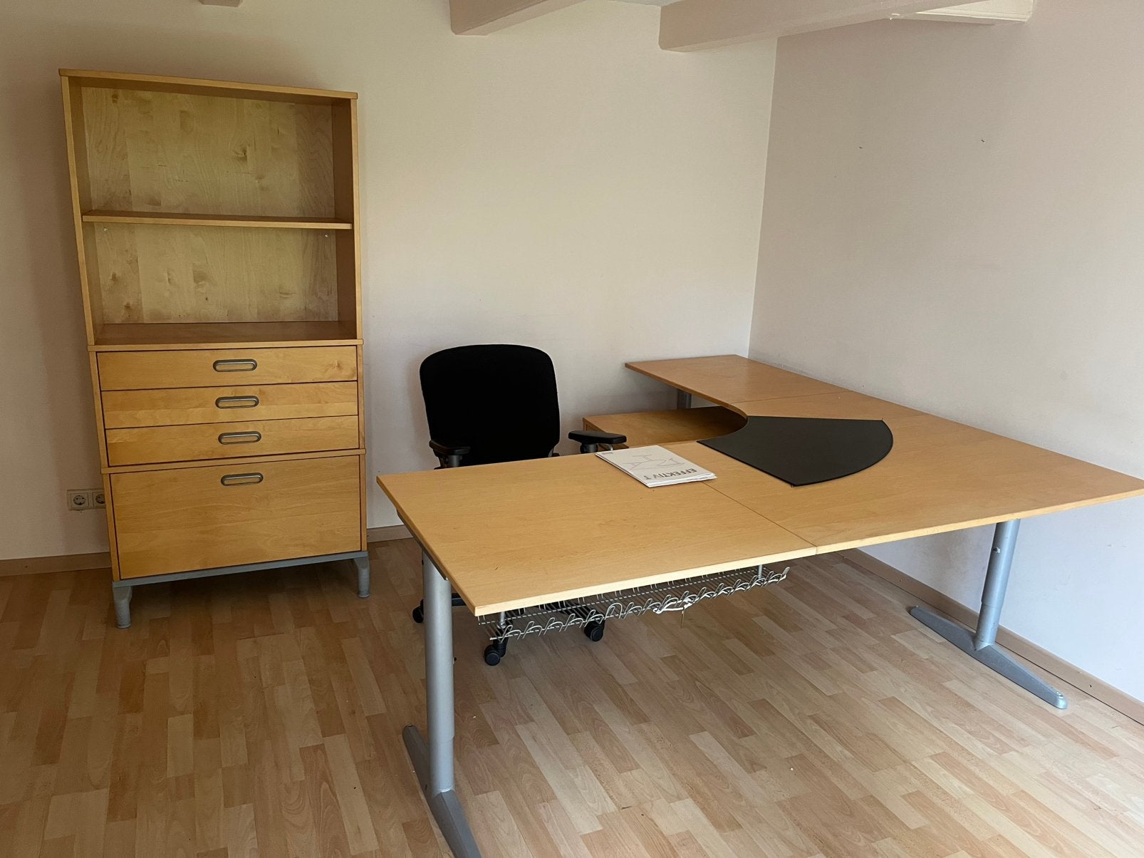IKEA Effektiv Kantoor Set: Bureau, Ladenkastje & Hoge Kast, Ophalen, Gebruikt
