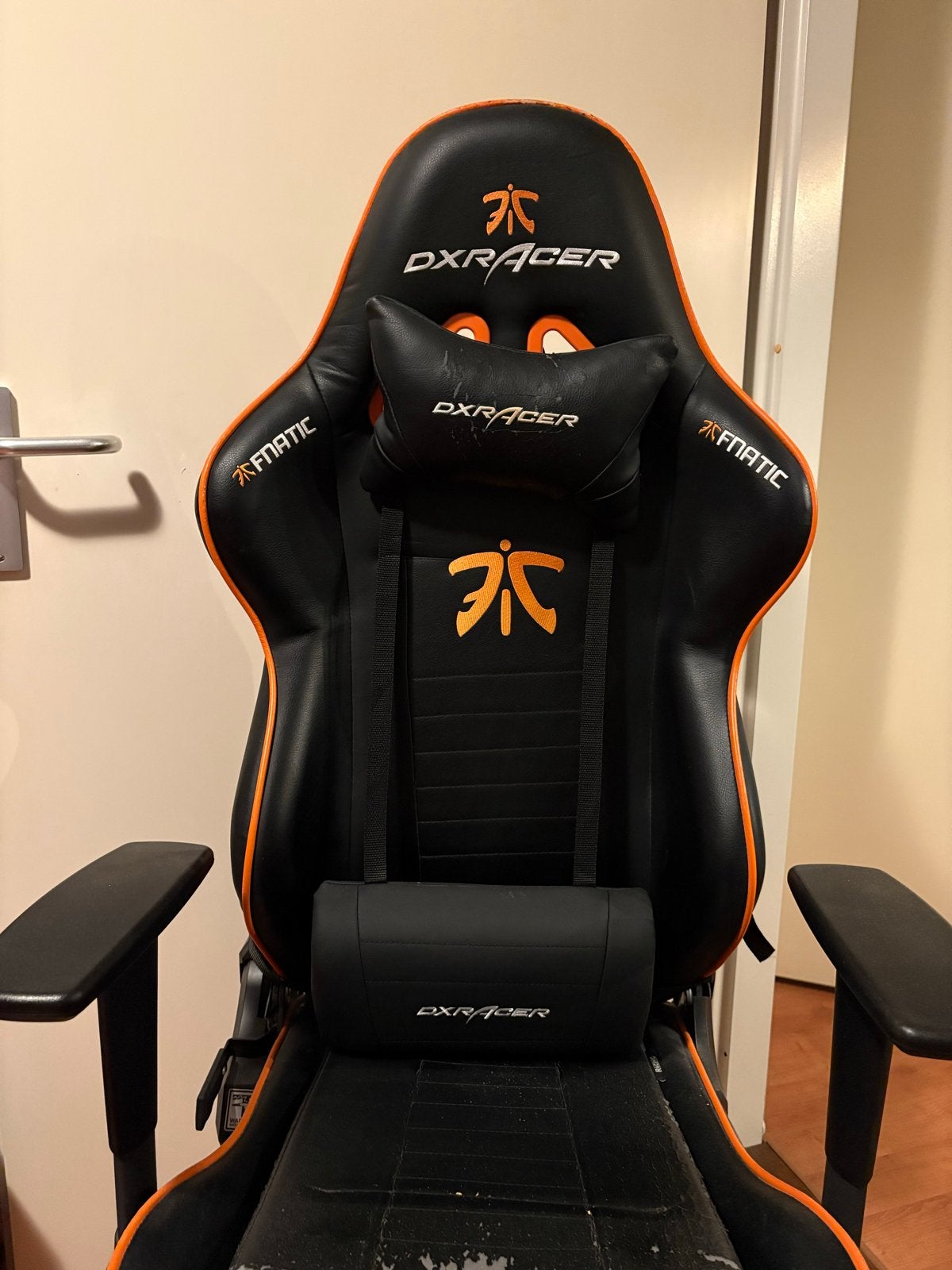DXRacer Fnatic Gaming Bureaustoel - Gebruikt, Ophalen, Gebruikt, Zwart, Bureaustoel